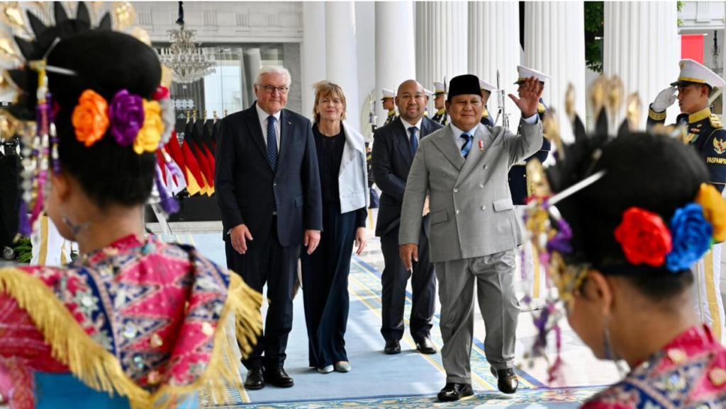 Presiden Republik Indonesia, Prabowo Subianto menggelar jamuan santap siang kenegaraan sebagai bagian dari rangkaian kunjungan kenegaraan Presiden Republik Federal Jerman, Frank-Walter Steinmeier beserta Ibu Elke Büdenbender di Istana Negara, Jakarta, pada Senin, 15 Juni 2026. Foto: BPMI Setpres/Cahyo